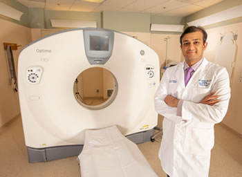 Dr. Agarwal with Heart Scan Machine